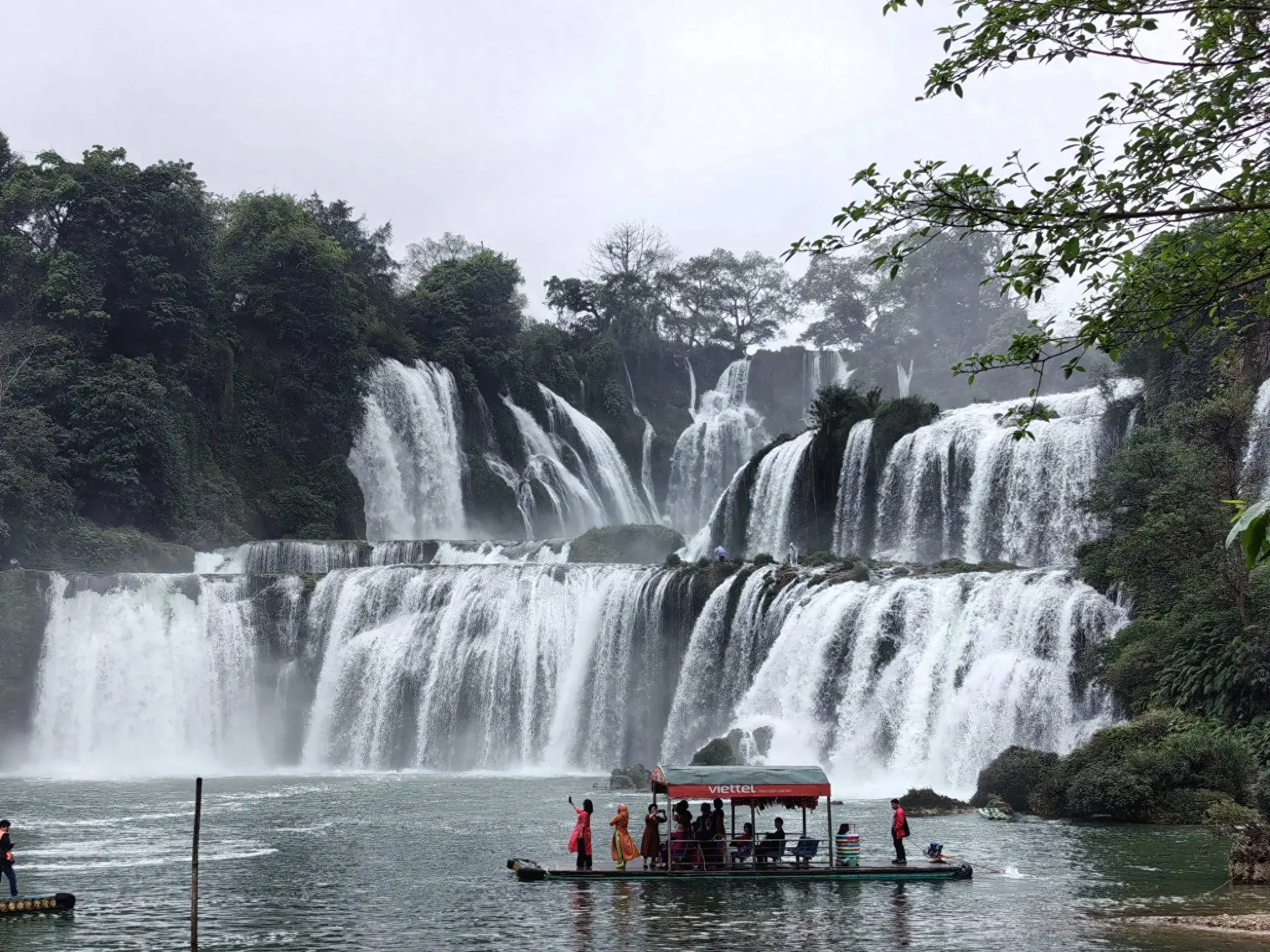 去广西旅游，不要只去桂林了，来到崇左才发现，人间仙境在崇左！