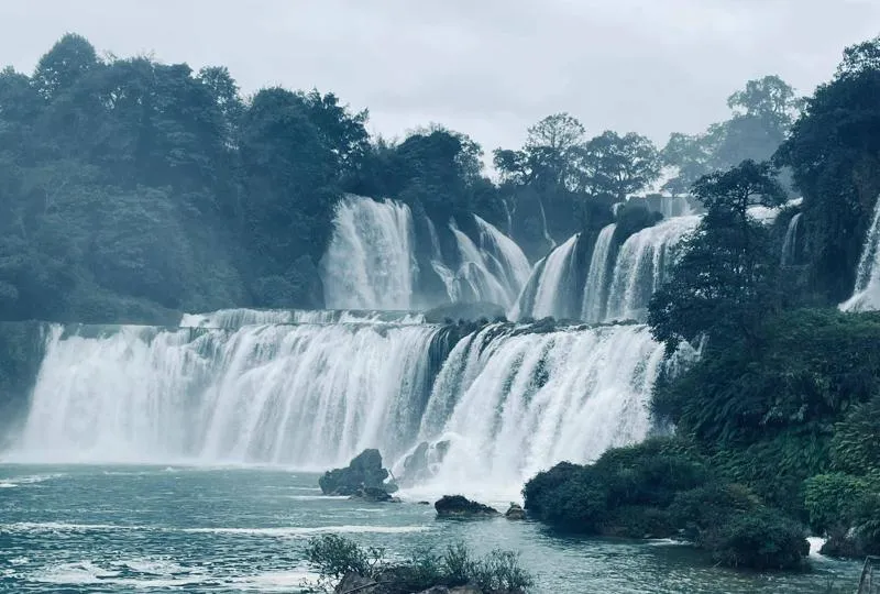 崇左河池旅游5日游攻略，巴马德天瀑布5天多少钱？详细指南